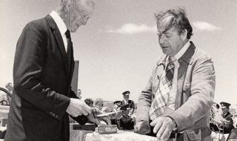 Peter Lehmann Wines unveils tribute wine for $2,000 a magnum